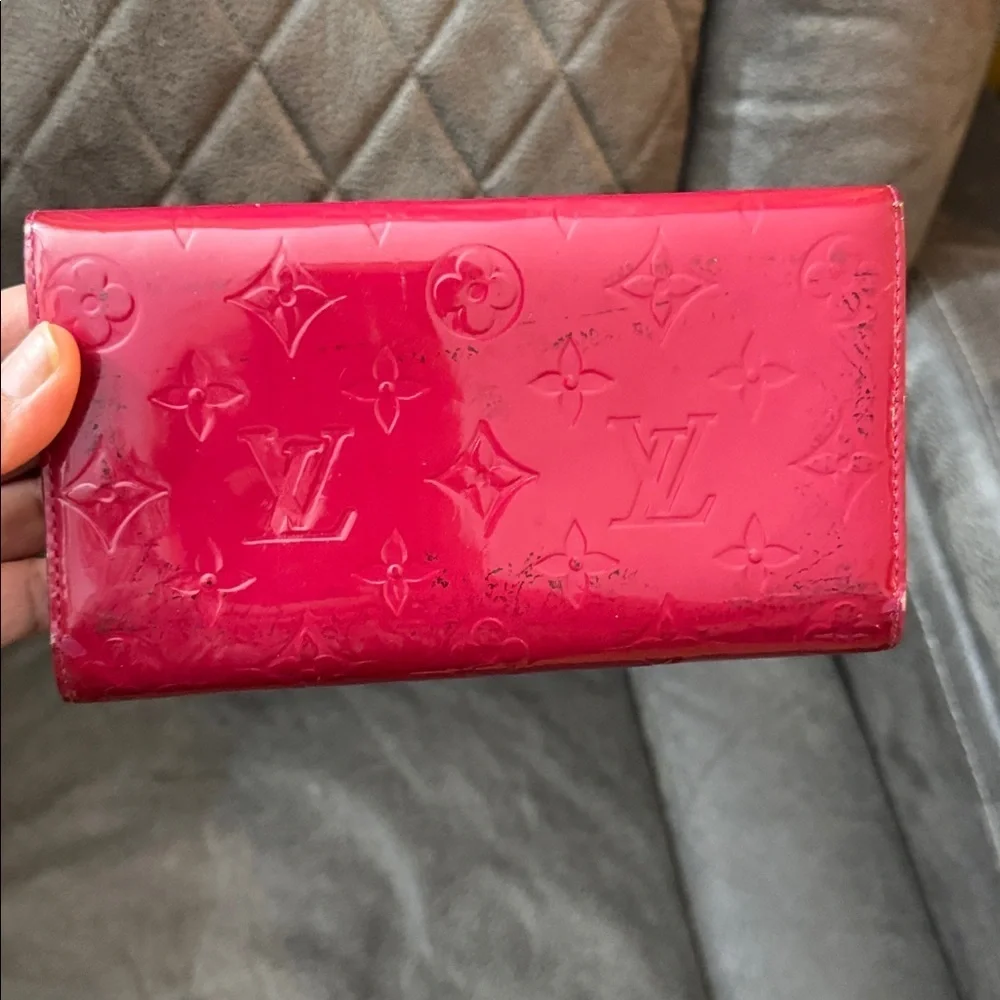 Louis Vuitton chic louis